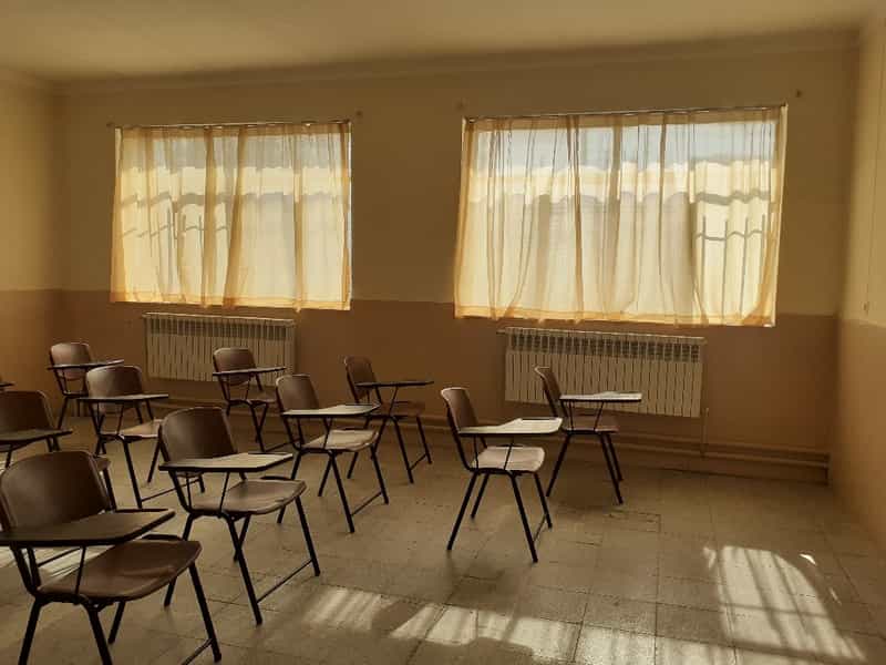 عکس دبیرستان دخترانه غیر دولتی دارالفنون کرمانشاه در گلستان کرمانشاه