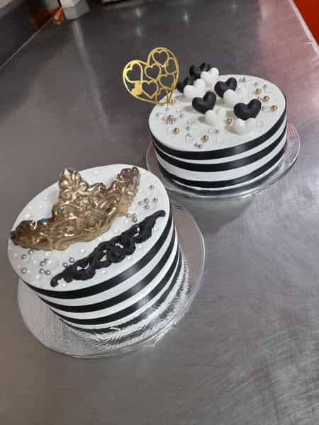 عکس قنادی مینو بهمن رستمی در چقاکبود کرمانشاه