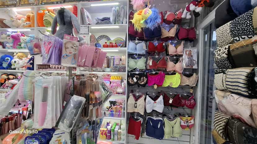 عکس فروشگاه زرین در گلستان کرمانشاه