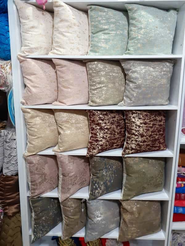 عکس کالای خواب گلسرخ در مسکن کرمانشاه