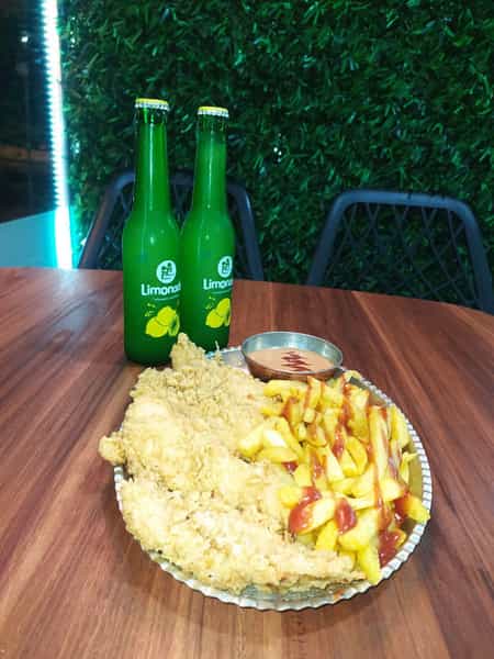 عکس فست فود فودینو در ائل گلی تبریز