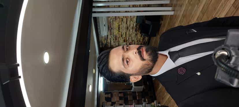 عکس آرایشگاه مردانه هشت در زنبیل آباد قم