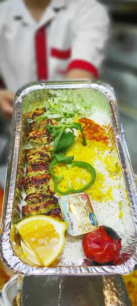 عکس تهیه غذای 5040 در پردیسان قم