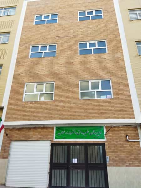 عکس دبیرستان دخترانه ارغوان در اندیشه تبریز