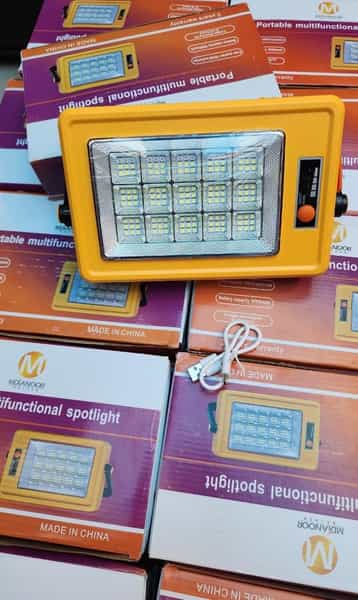 عکس نورپردازی مدرن در بازار تبریز