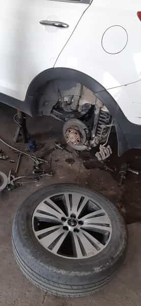 عکس خدمات خودرویی باقری در استادان 