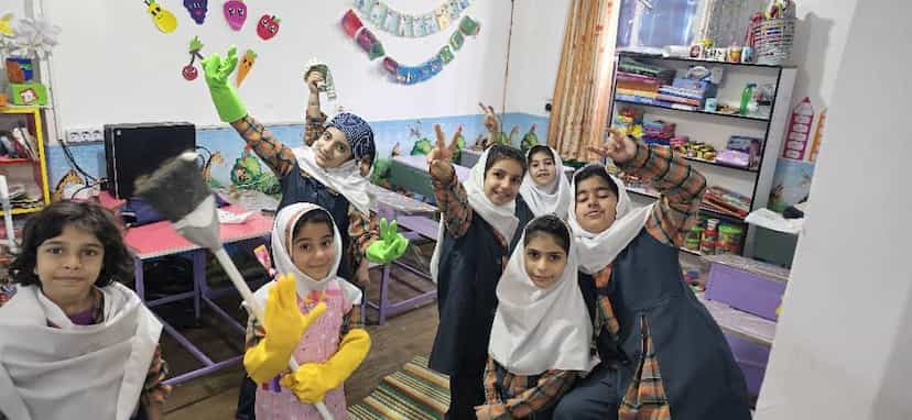 عکس دبستان و پیش دبستانی دخترانه استادان در فاز دو پادادشهر اهواز