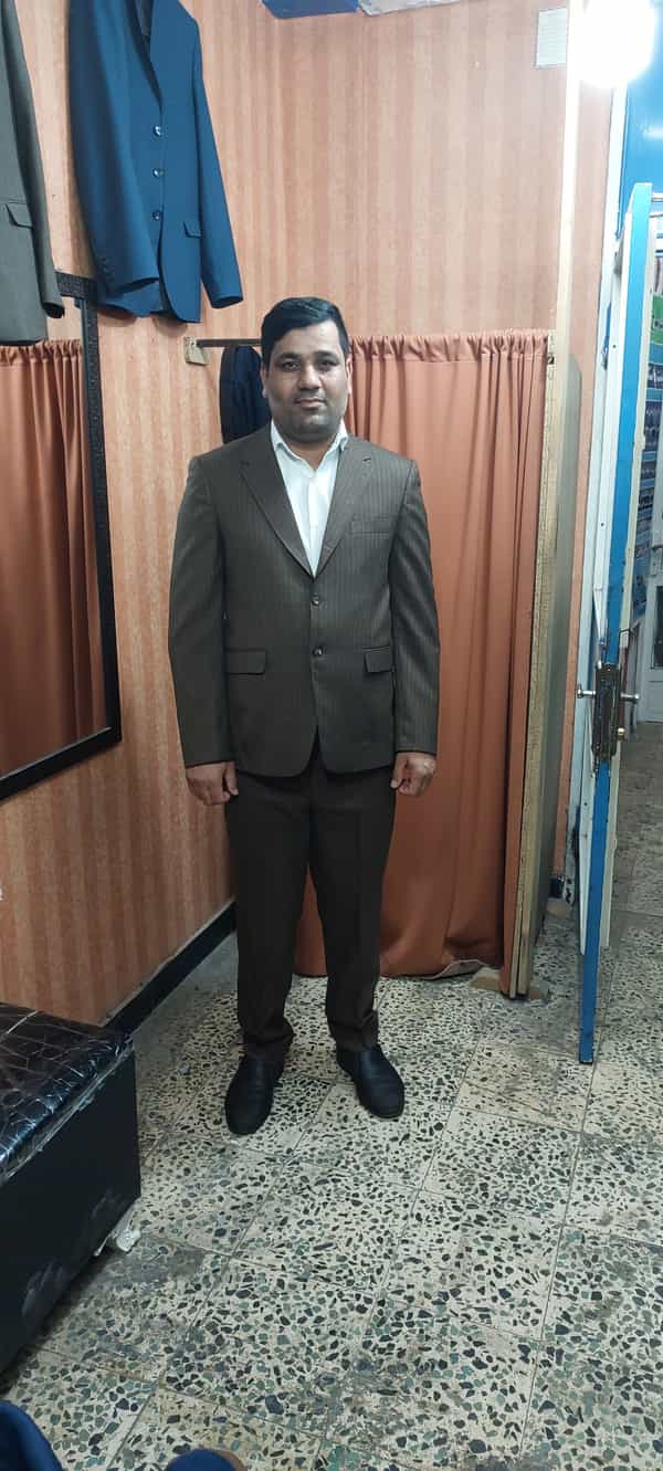 عکس خیاطی کت و شلوار.. رضا مشهدی در نادری اهواز