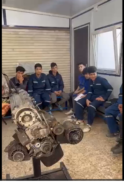 عکس هنرستان فنی و حرفه‌ای پسرانه ماهر در دانشگاه چمران اهواز