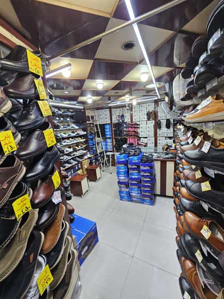 عکس گالری کفش آزادی در نادری اهواز