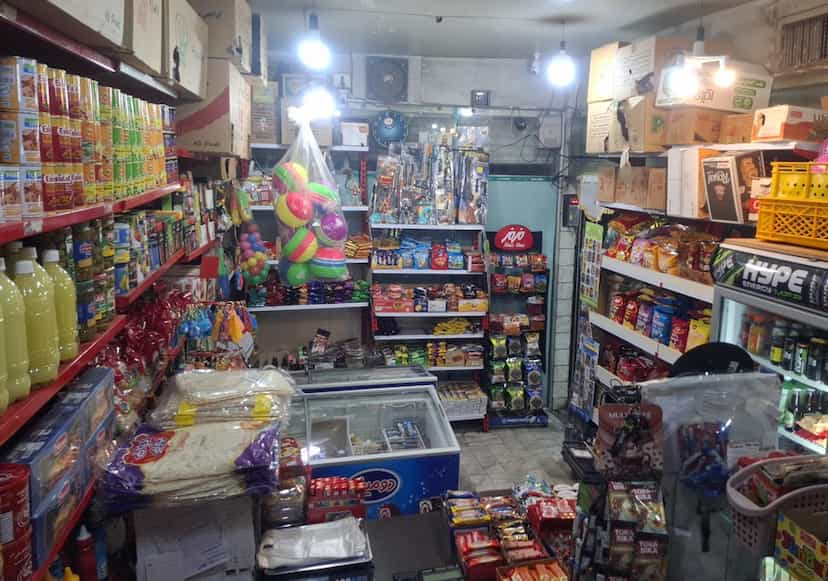 عکس سوپر مارکت پارسی شاهین در دولاب 
