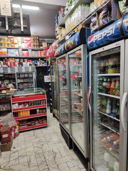 عکس هایپرمارکت برادران اشرفی در نارمک شمالی تهران