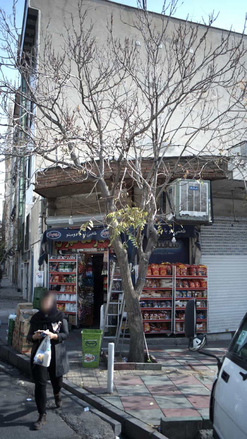 عکس سوپرمارکت در شهران جنوبی