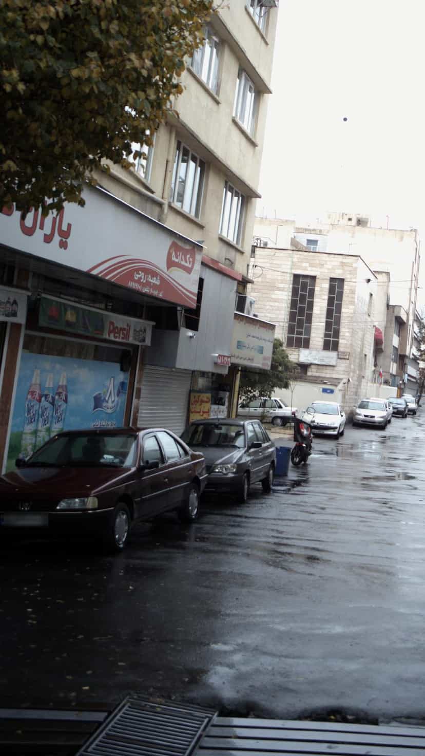 عکس سوپرمارکت شعبه روحی در بهجت آباد 
