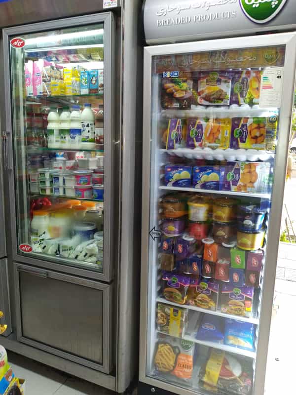 عکس سوپر مارکت سادات در فیروزآبادی 