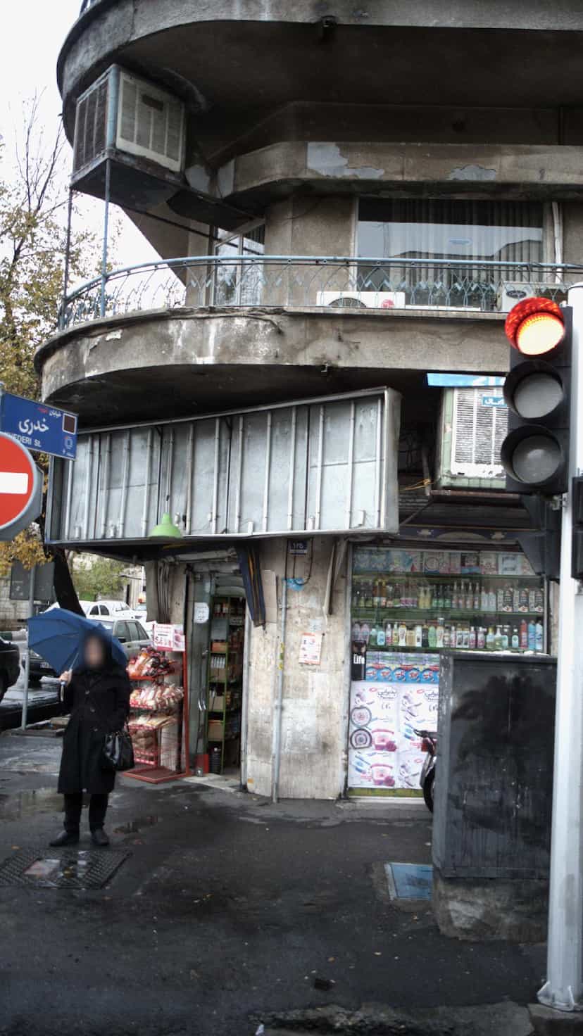 عکس سوپرمارکت توخان‌بیگی در سنایی تهران