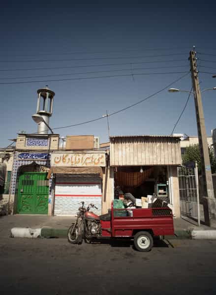 عکس مینی هایپر آذرآبادان در باغ آذری 