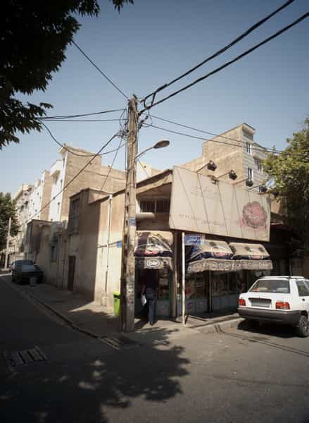عکس فروشگاه شاپور در ولیعصر شمالی 