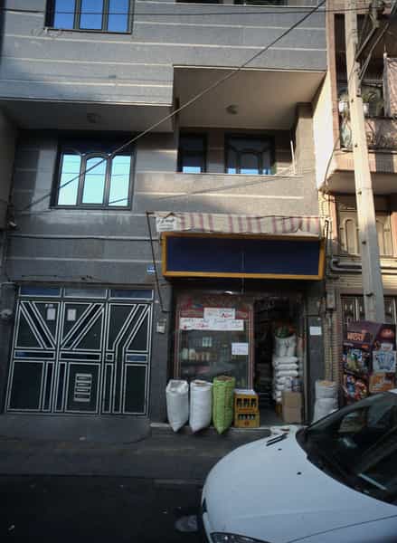 عکس سوپر مارکت در ولیعصر جنوبی 