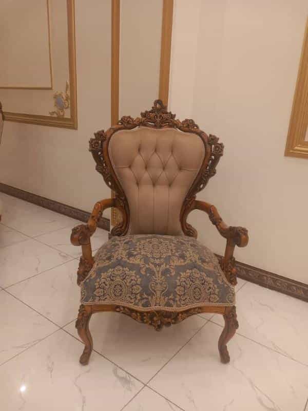 عکس تعمیرات مبلمان و مصنوعات چوبی علی زارعی
