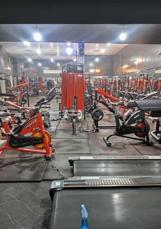 عکس بدنسازی پارسا خرم اباد