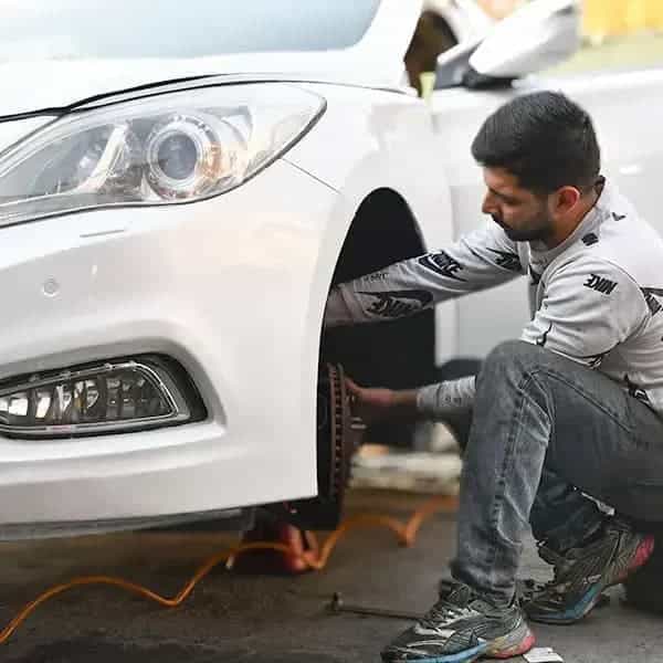 عکس تعمیرگاه مکانیکی کارتویا