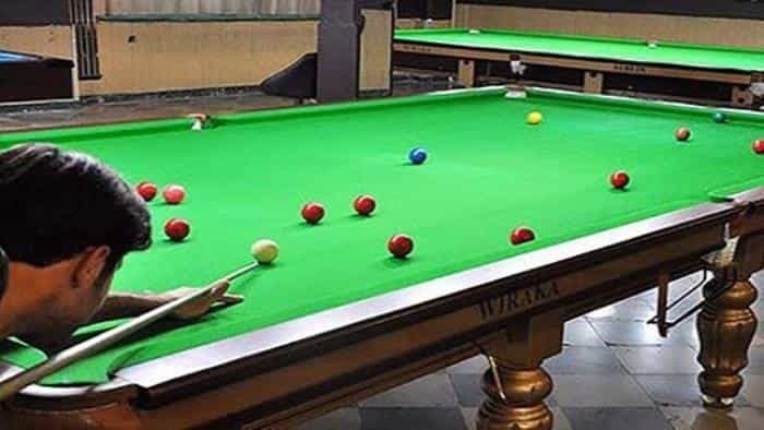 عکس باشگاه بیلیارد توپ سیاه در شهرک اکباتان