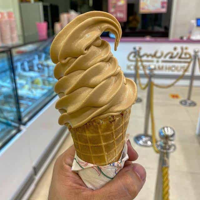 عکس بستنی گلوله برفی در سعادت آباد