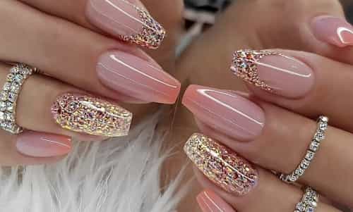 عکس کاشت ناخن سحر حیدری در سعادت آباد