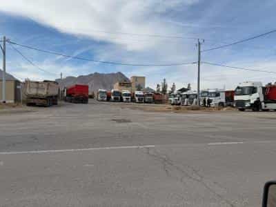 عکس شرکت حمل و نقل نسیم بار نائین حمل و نقل مصالح ساختمانی در نائین