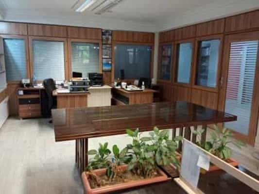 عکس ساخت و نصب انواع پارتیشن اداری و منزل و سرویس بهداشتی