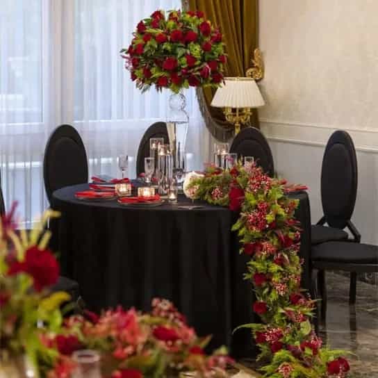 عکس ظروف کرایه ای بلادی اجاره تجهیزات مجالس و میز و صندلی در گرمدره