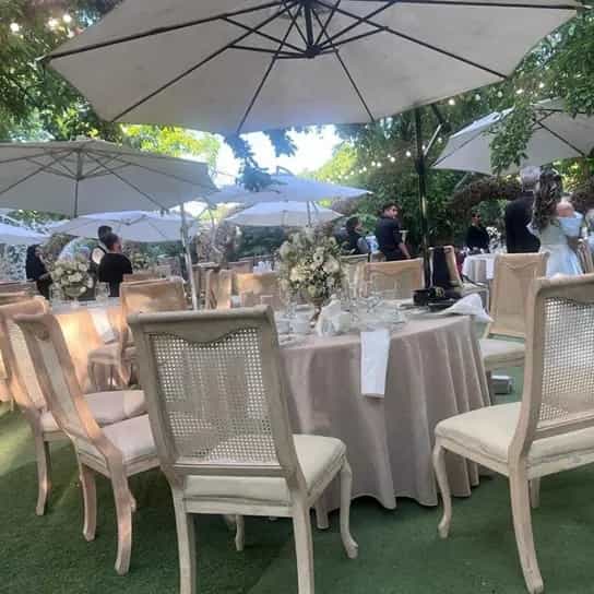 عکس ظروف کرایه ای بلادی اجاره تجهیزات مجالس و میز و صندلی در گرمدره