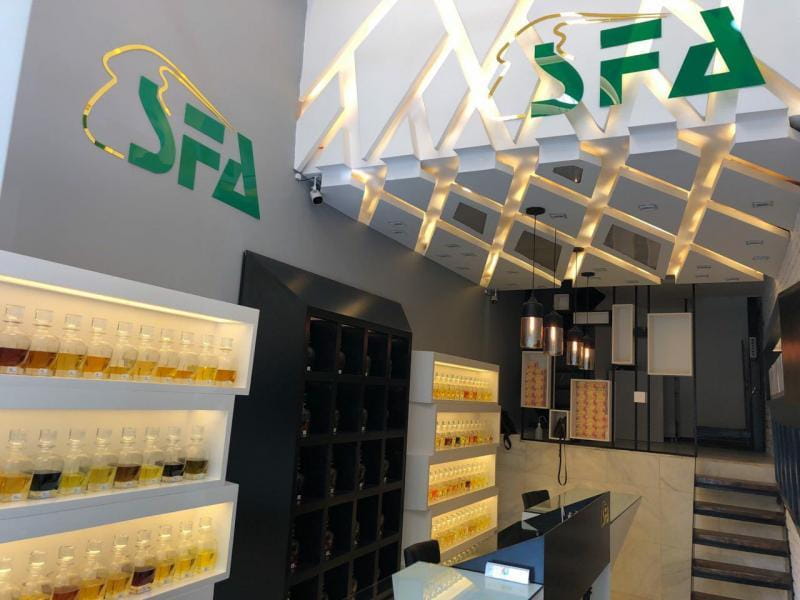 عکس عطریات شمیم SFA در پامنار