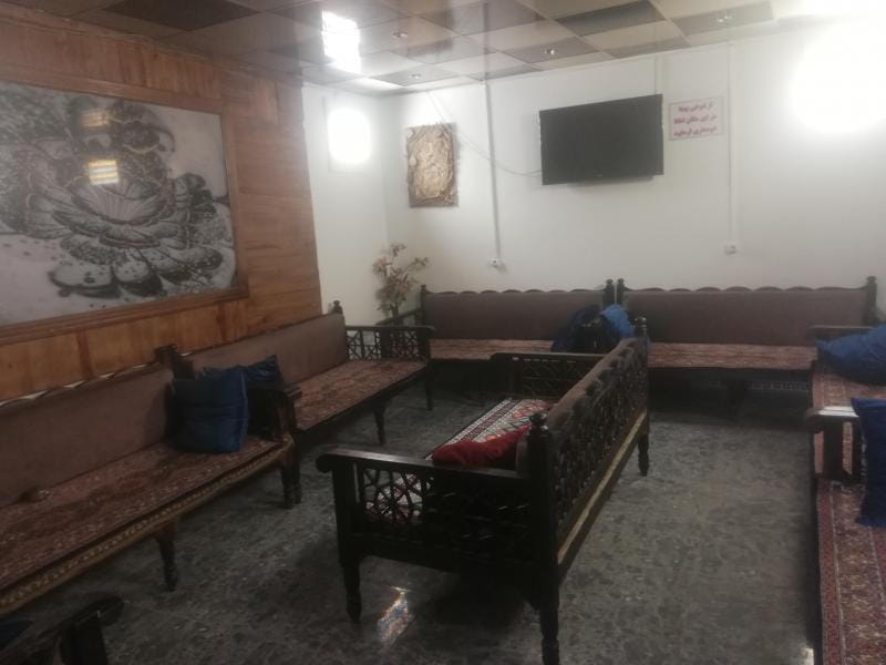 عکس سفره خانه سنتی مهران در ولیعصر جنوبی