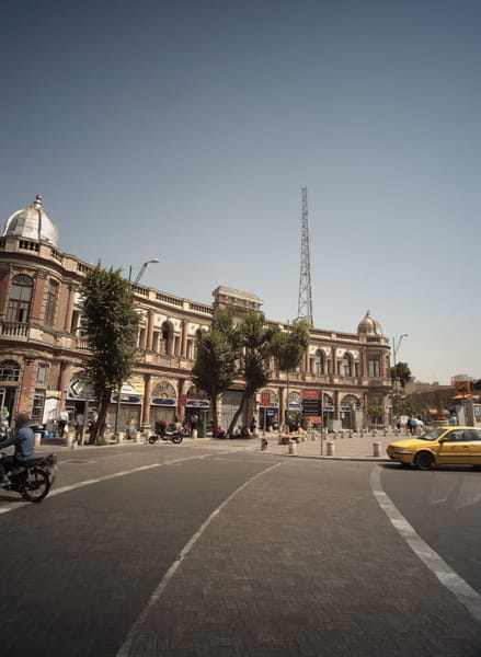 عکس صرافی نام آور در شیخ هادی تهران