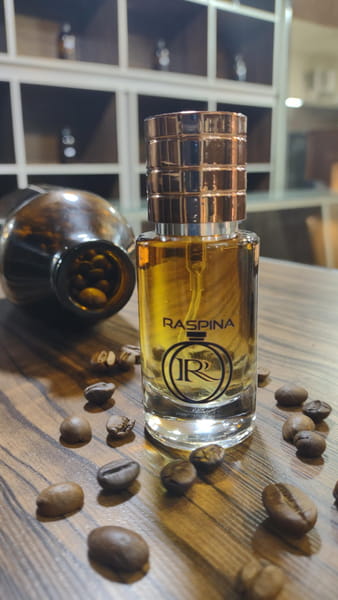 عکس فروشگاه عطر راسپینا در اکبرآباد یزد