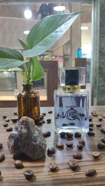 عکس فروشگاه عطر راسپینا در اکبرآباد یزد