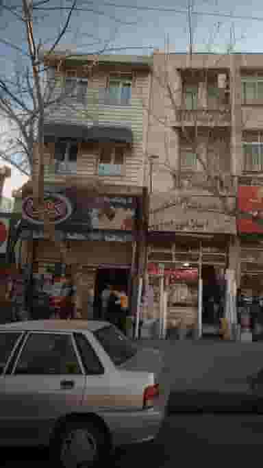 فروشگاه باقری در گل افشان ساری