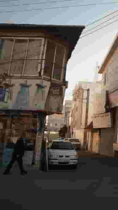 سوپر پوریا در گل افشان ساری