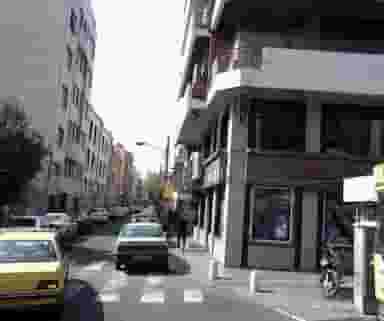 فروشگاه مواد غذایی در جمالزاده