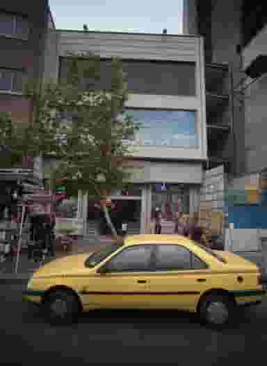 فروشگاه مواد غذایی در جمالزاده