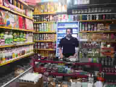 سوپر مارکت شبانه روزی جواد در تهرانپارس غربی